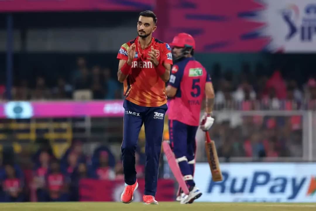 Harshal Patel’s Homecoming: Fast Bowler Reunites with Gujarat After 14 Years